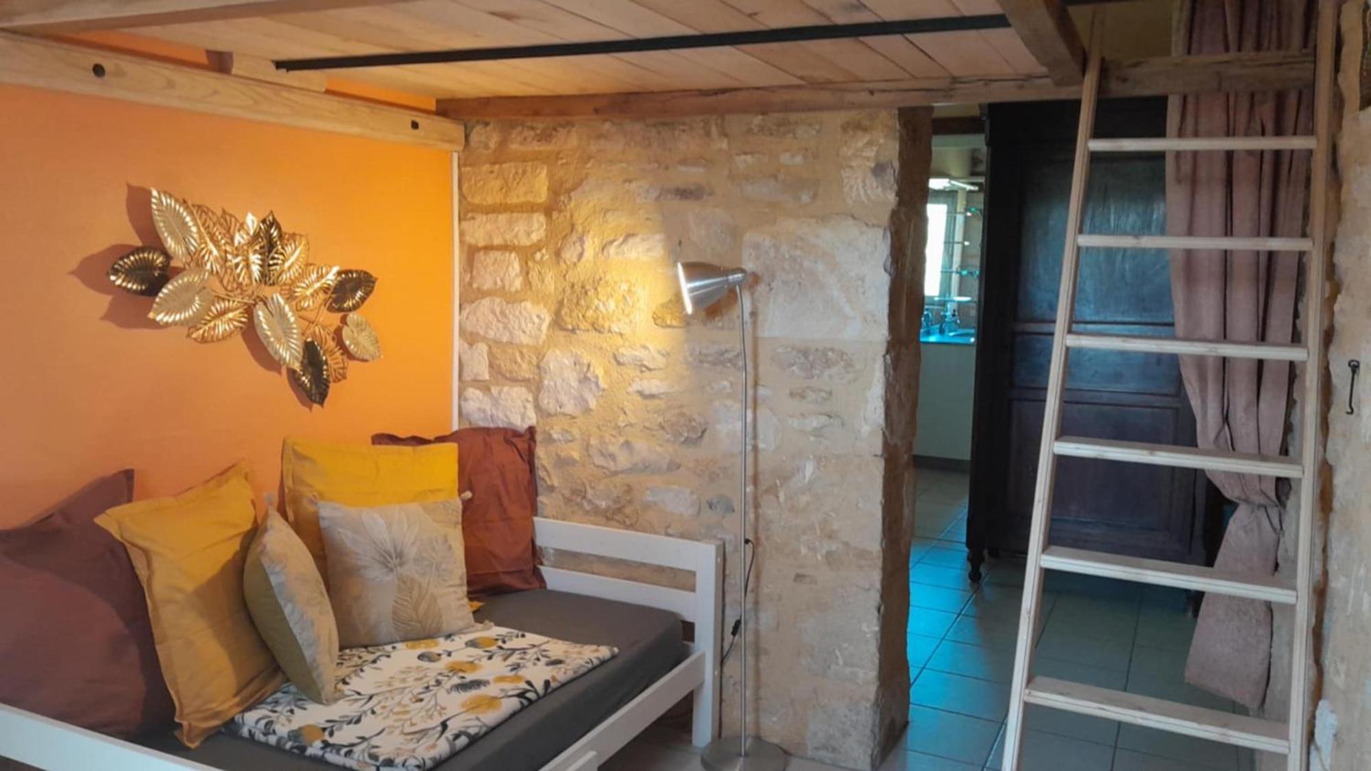 Gite Lot'Ivier Piscine Nature Lot Montayral المظهر الخارجي الصورة